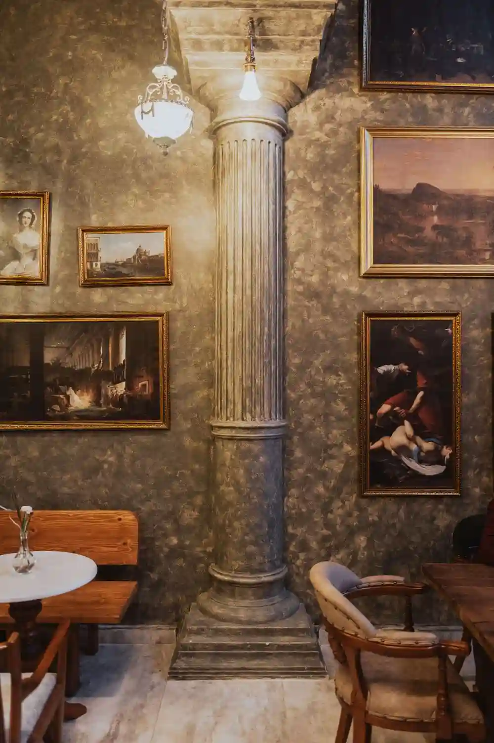 Palesilkgallery Art Café Interior